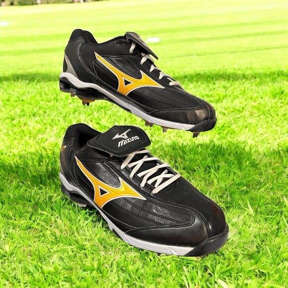 Mizuno 9-Spike Classic G5 Low Baseball Metal Cleats Men's Black & Yellow Size 11 - Picture 1 of 13